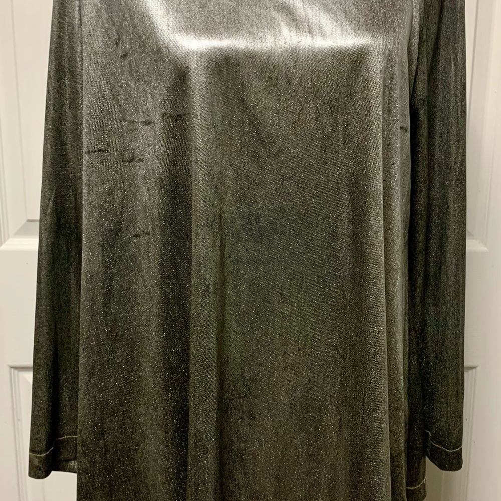 RARE VINTAGE DESIGNER PARIS Toupy Long Sleeve Sliver Lame’ Top & Pleated Skirt